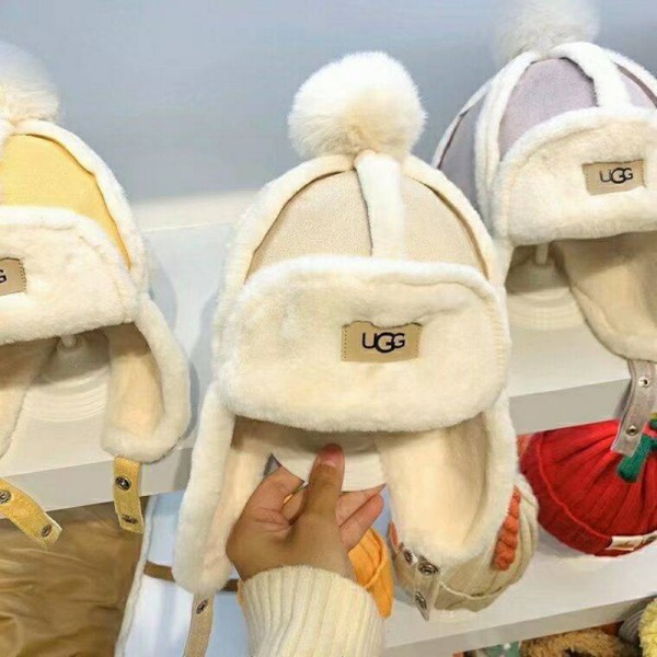 UGG アグ 子供帽子 ハイブランドふわふわ 耳あて帽子 キッズ 厚手 暖かい キャップ 冬 男の子 女の子1歳-6歳 もこもこハット プレゼント 公園散歩 幼稚園 旅行 雪遊び