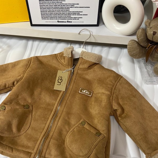 Moncler モンクレールブランドキッズ フリースジャケット 男の子 女の子 子供ボアコート 暖かい 防風防寒 ふわふわ 柔軟 両面起毛 無地 90¬140cm 春秋冬 子供服 アウター ジュニア 保温 厚手