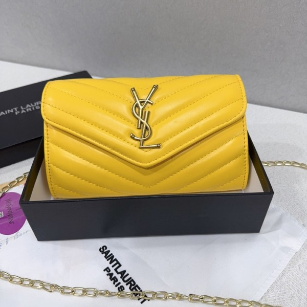 Ysl イヴサンローラン ブランドチェーンバッグ 肩掛けバッグ ブランドショルダーバッグ 大容量 ブランドミニバッグ コーデ