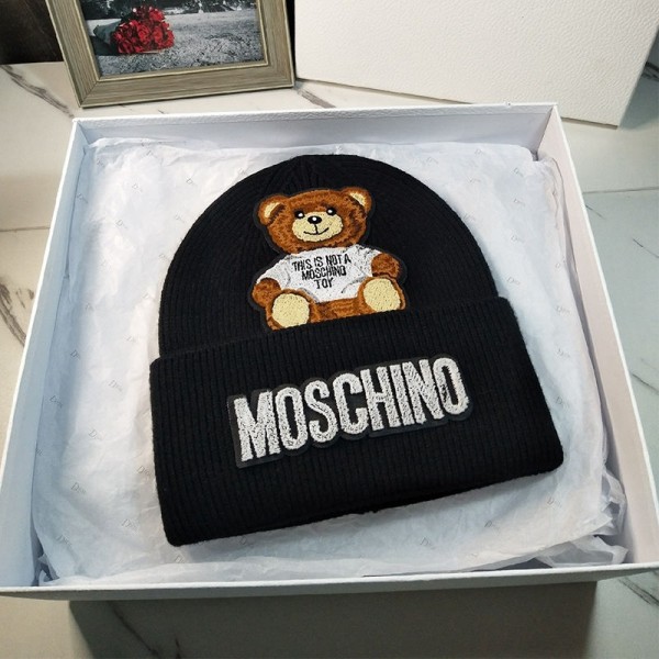 モスキーノブランドニット帽 秋冬レディースメンズ 快適ニットキャップ Moschino 防寒保温 帽子ハット 柔らかい 肌触りがよいニットハットかわいい 旅行 自転車 通勤 通学