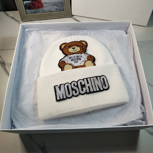 モスキーノブランドニット帽 秋冬レディースメンズ 快適ニットキャップ Moschino 防寒保温 帽子ハット 柔らかい 肌触りがよいニットハットかわいい 旅行 自転車 通勤 通学