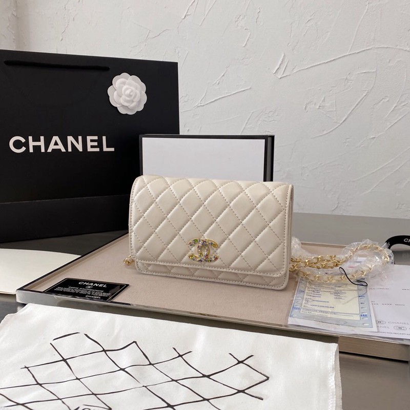 Chanel経典レザー菱形バッグ高品質プレゼントオススメ