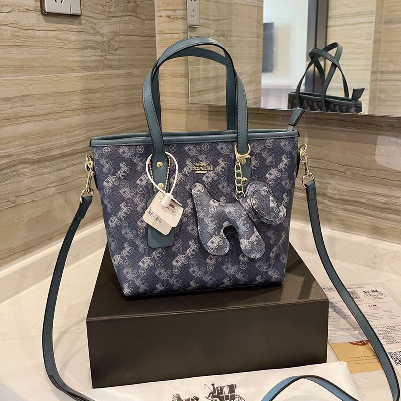 コーチレディースカバンブランドパロディ風オシャレショルダーバッグCoach高品質な斜め掛けカバン大人っぽい手提げバッグ