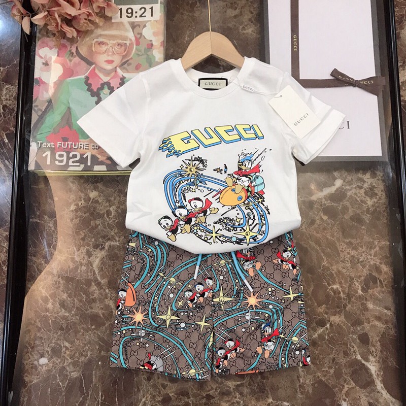 魅了 グッチ キッズ Tシャツ 10歳 美品 Higuchi Yuko ecousarecycling.com