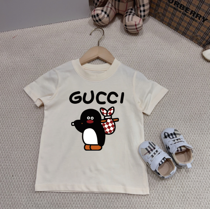 ブランドGucci子供服ｔシャツ
