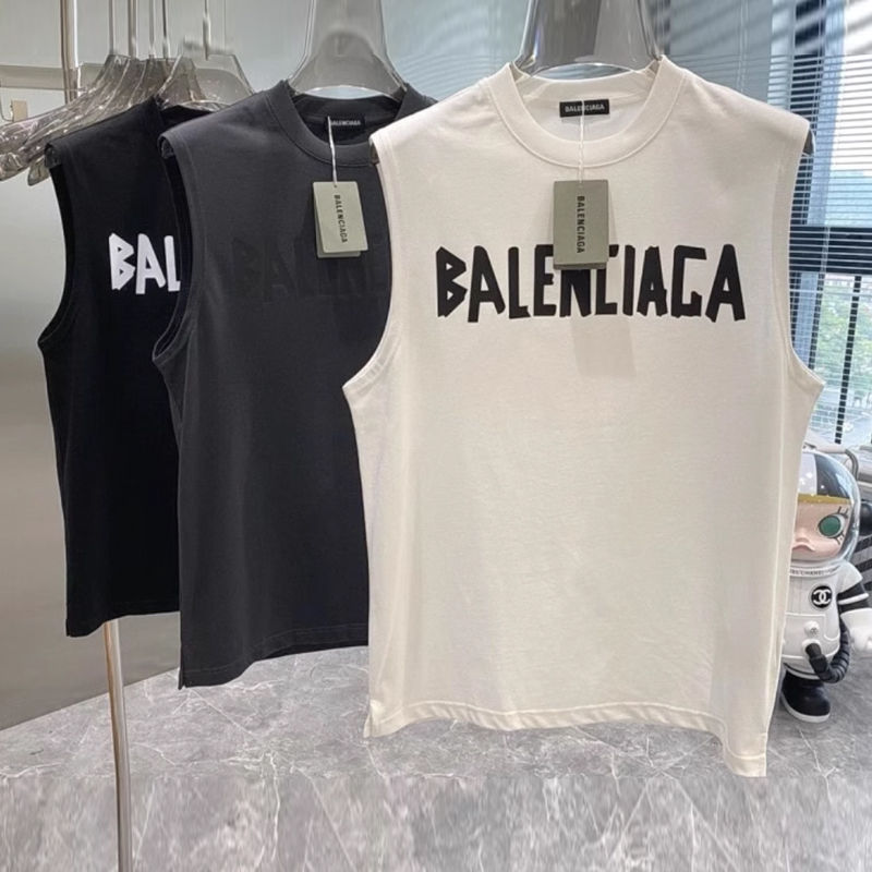 Balenciagaノースリーブ