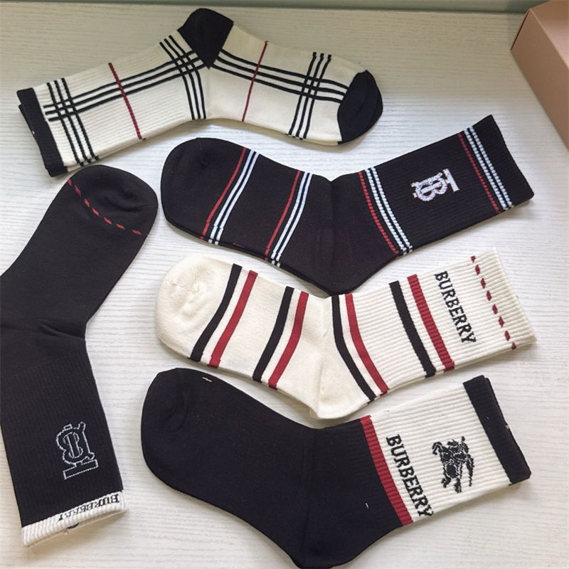 ブランドBurberry ハイソックス 