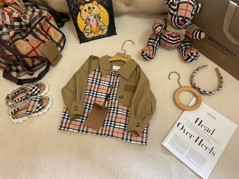 バーバリーキッズ アウター