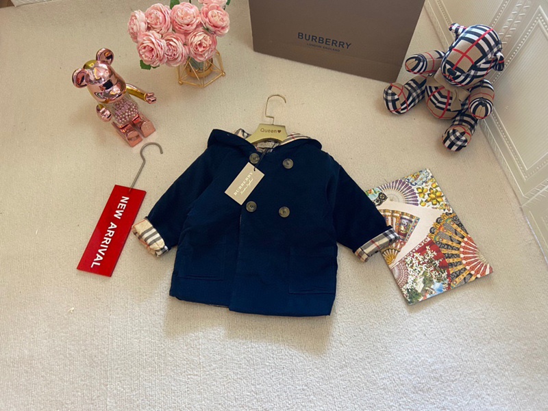 バーバリー子供ロングコート