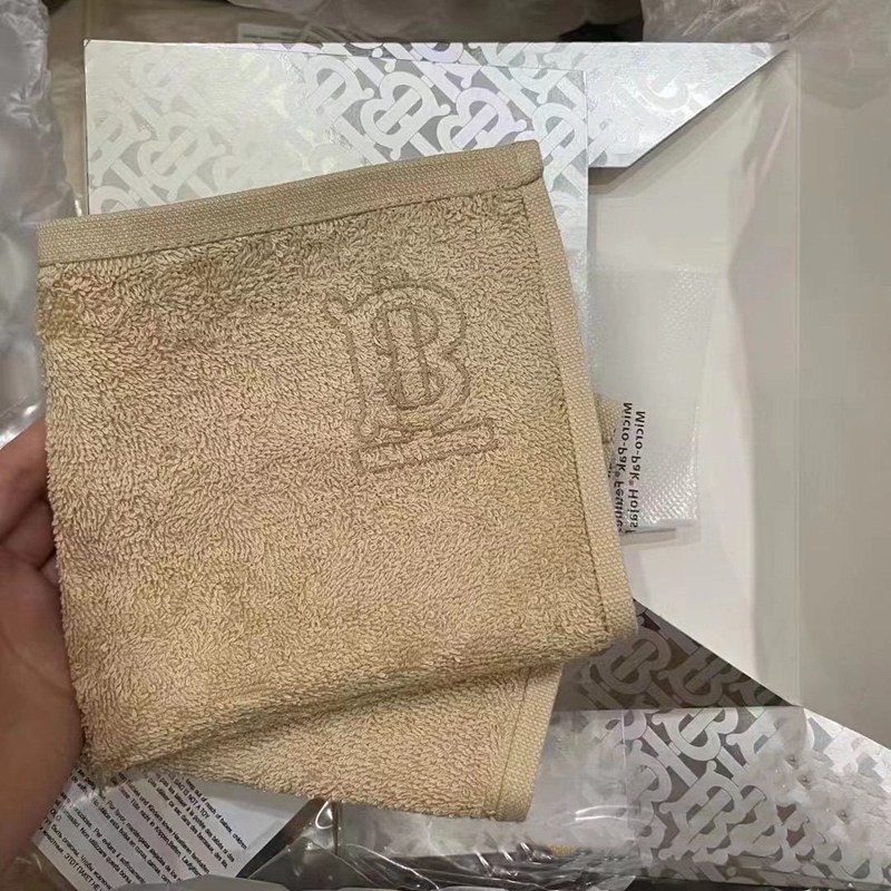 ハイブランドハンカチ タオル