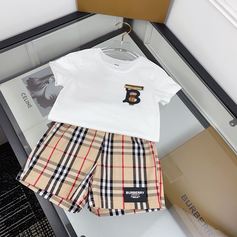 Burberry ボーイズトップ+パンツ