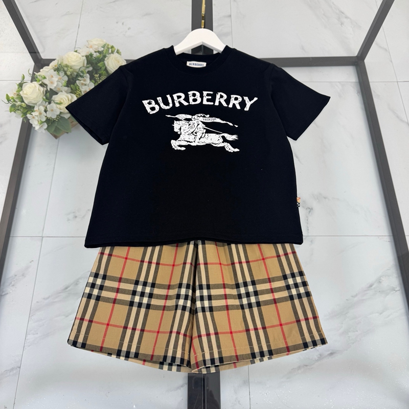 BURBERRY風キッズ半袖Tシャツ