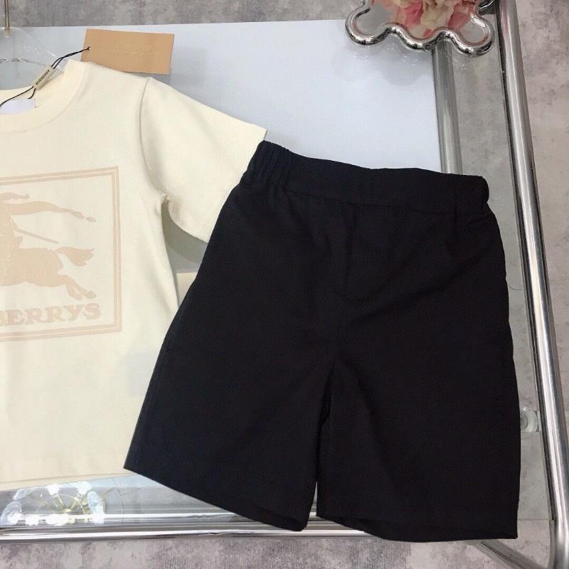 Burberryベビー夏服 かわいい
