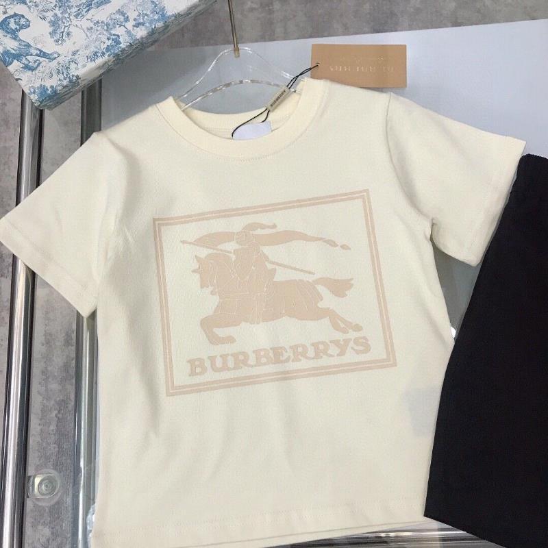 バーバリーキッズ半袖tシャツ+ショーツ