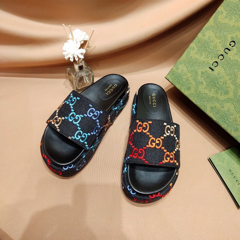 ブランドGucci厚底サンダル