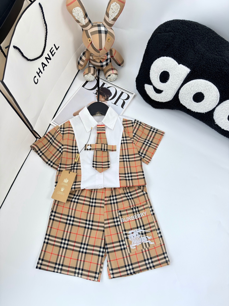 バーバリー子供夏セットアップ かわいい