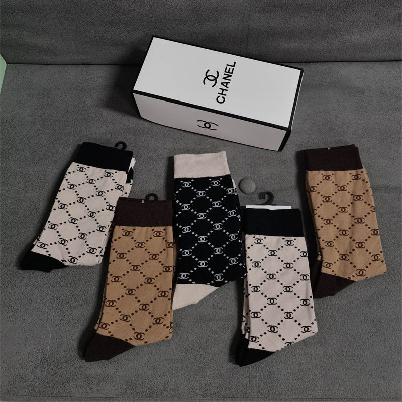 ブランド Chanel ミドルソックス