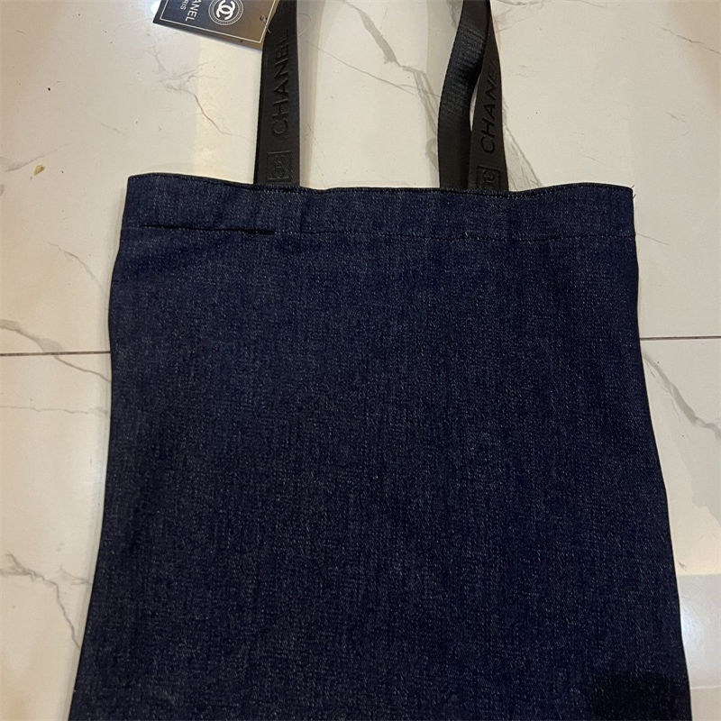 Chanel 肩掛けバッグ