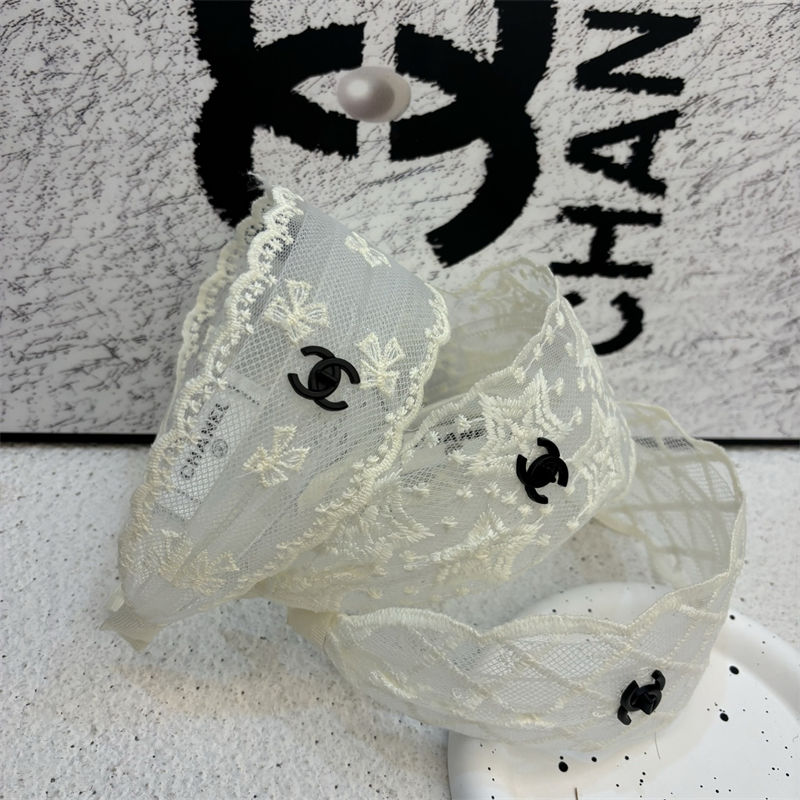 シャネルレースカチューシャ