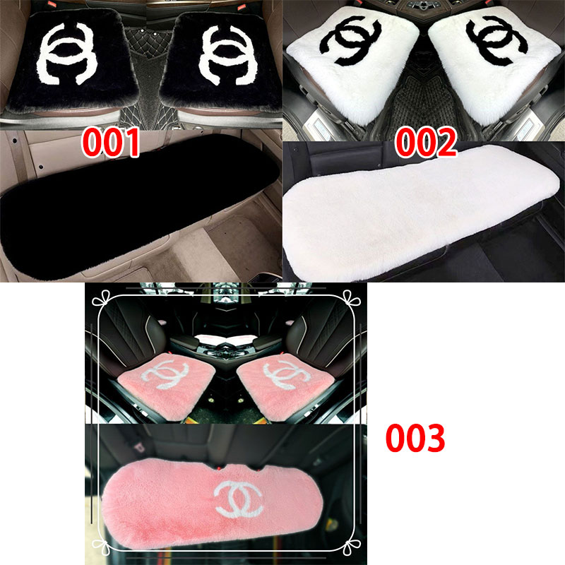 Chanelカーシートクッション