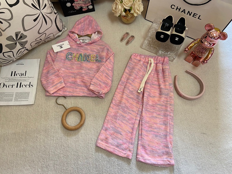 Chanel子供ジャージセットアップ