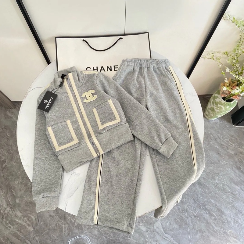 シャネル子供ジャージセットアップ 裏起毛
