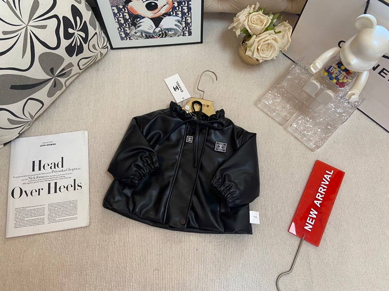 Chanel子供レザージャケット