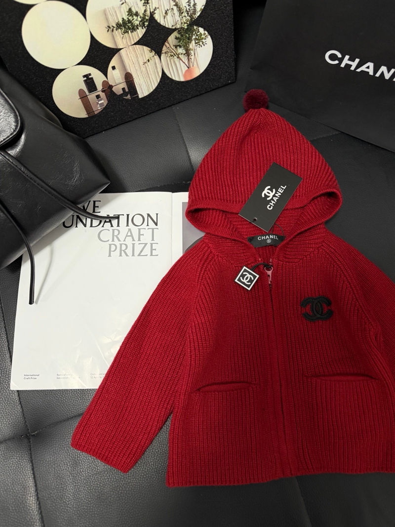 シャネルハイブランドベビー服 ニットパーカー