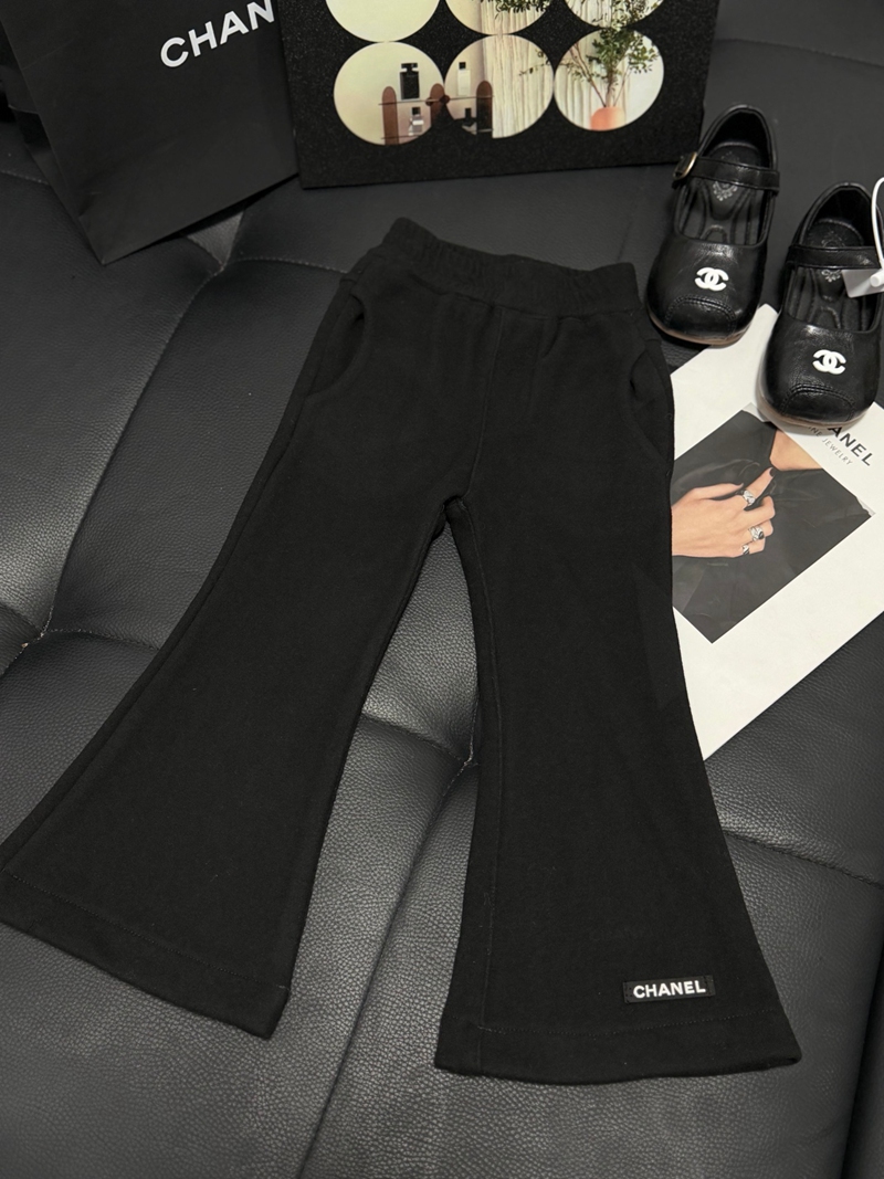 Chanel キッズフレアパン