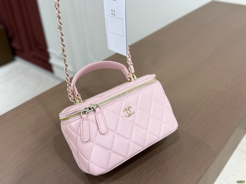 ハイブランドシャネルボックスバッグ