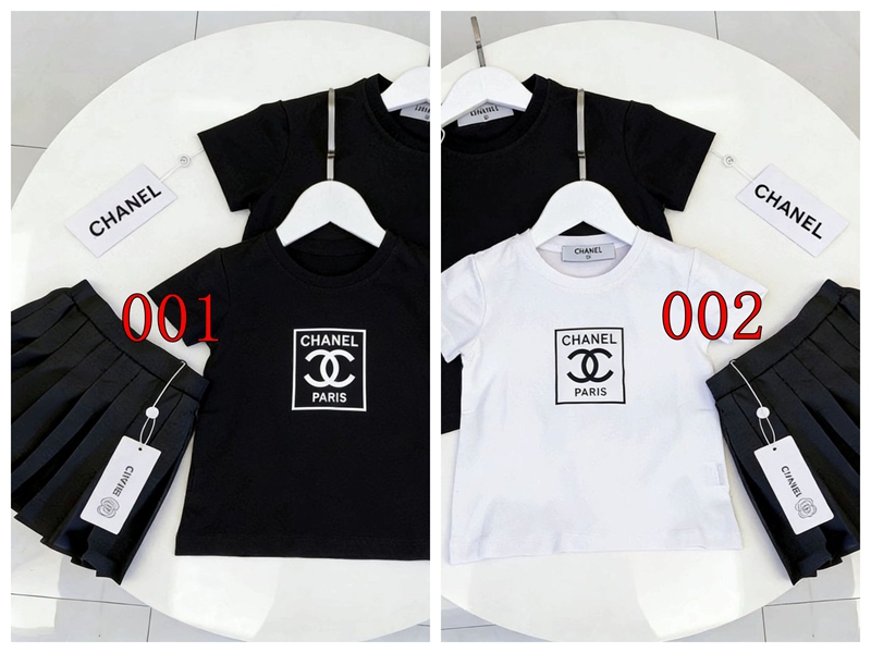 シャネルキッズ半袖のtシャツ
