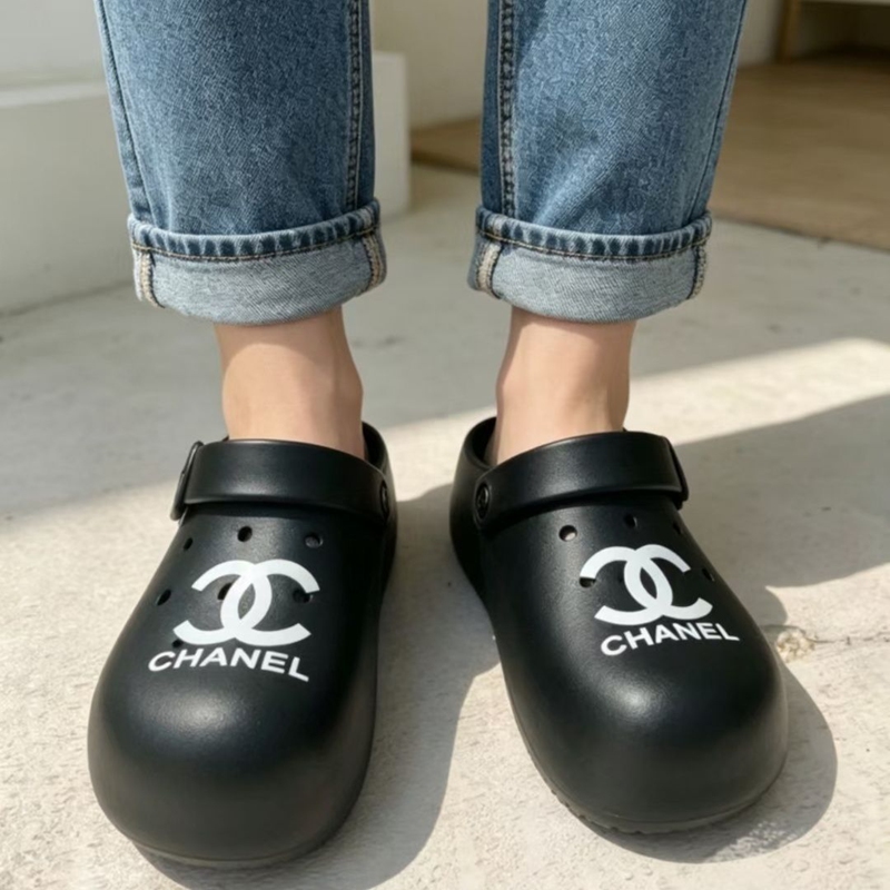 Chanelビーチスリッパ