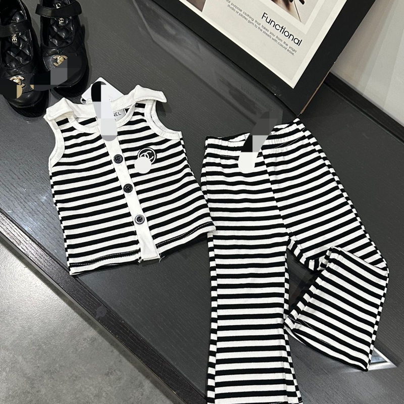 シャネル子供服セットアップ