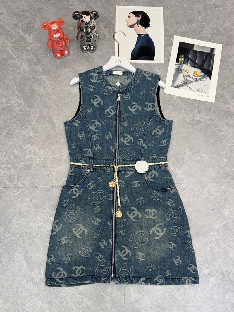シャネルサロペットワンピース