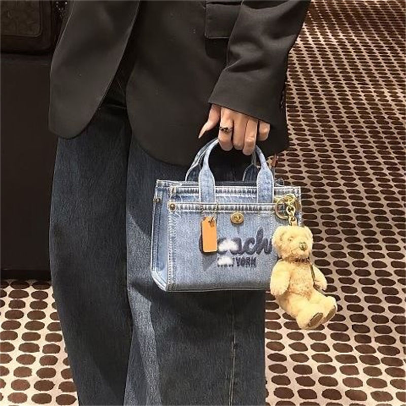 ブランドコーチハンドバッグ