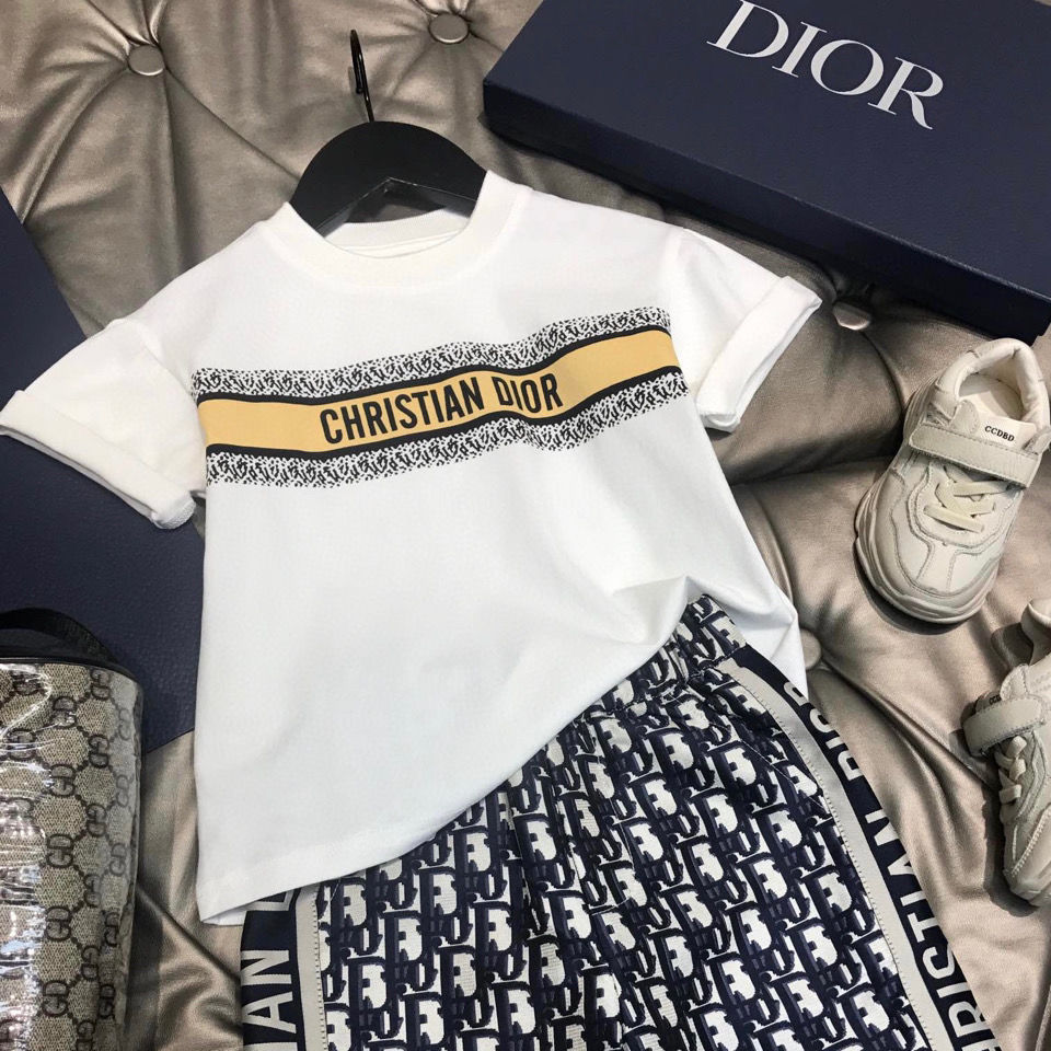 DIORハイブランドキッズ半袖tシャツ半パンツゆったりカジュアルスーツ