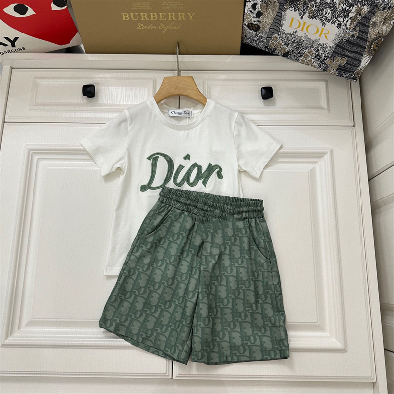 ディオール 子供服 ブランドDIOR キッズ 半袖tシャツ 半ズボン 上下セット