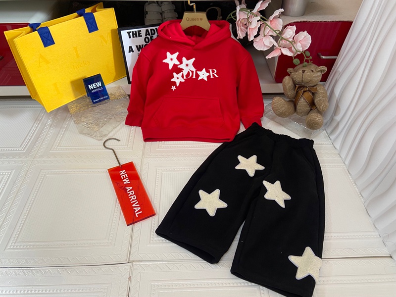 ディオール子供ジャージセットアップ