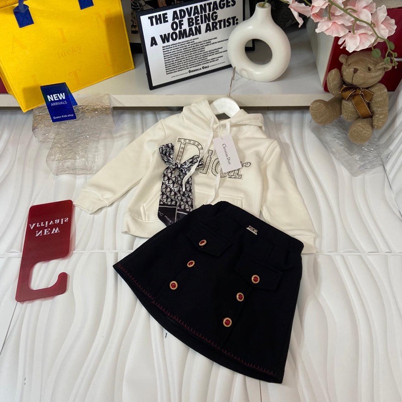 ブランドDior 子供パーカー