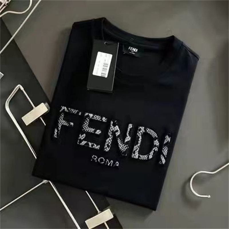 ハイブランドFENDI半袖tシャツオーバーサイズ