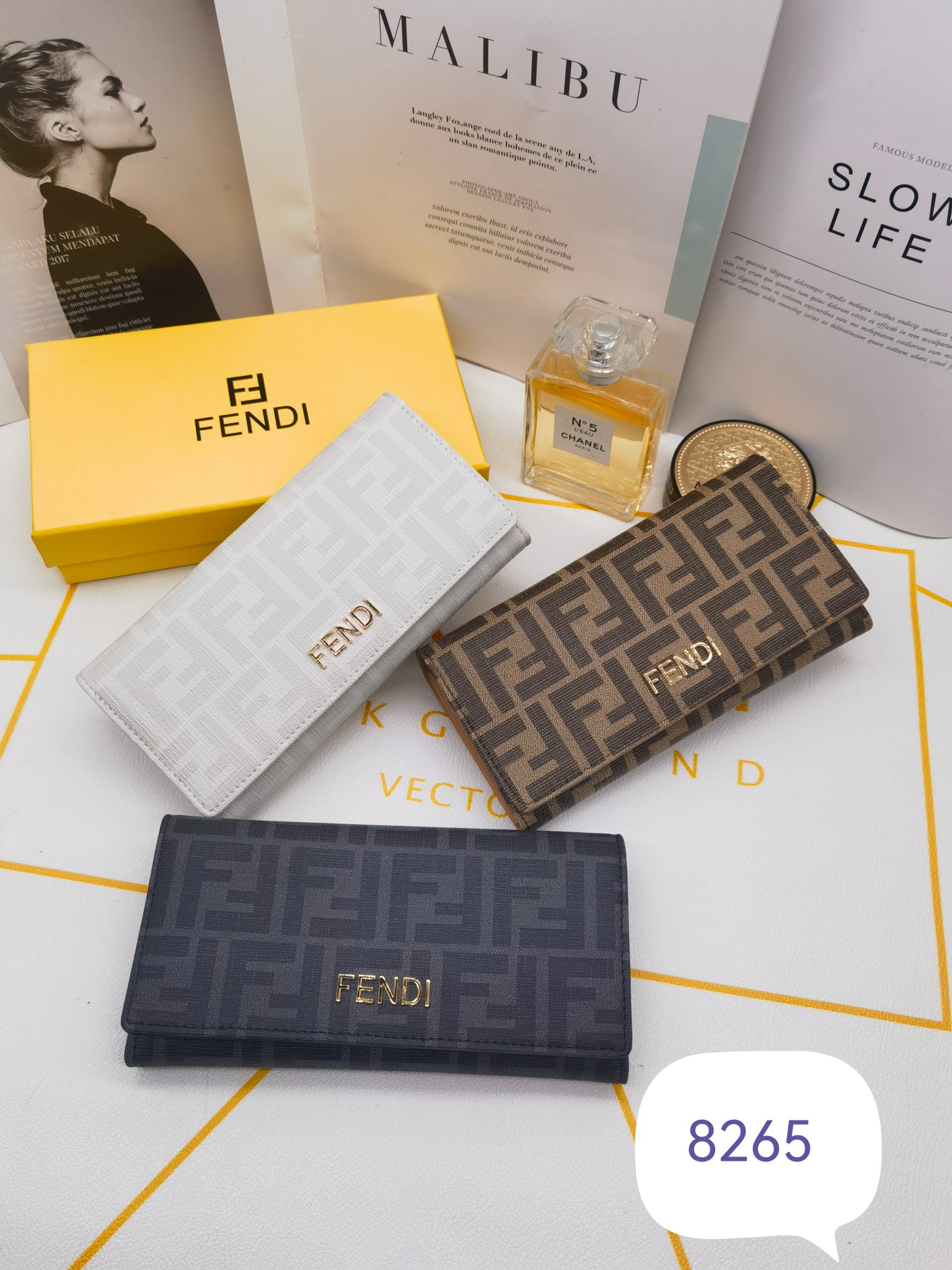 FENDI ブランド長ウォレット フェンディ レディースメンズ