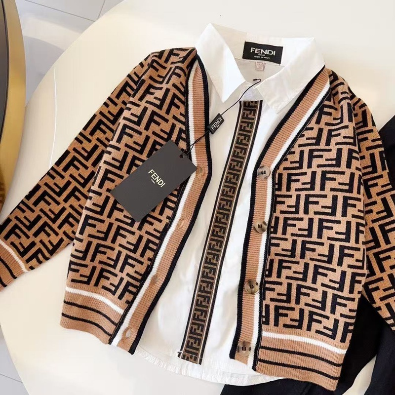 フェンディ子供セーター かっこいい