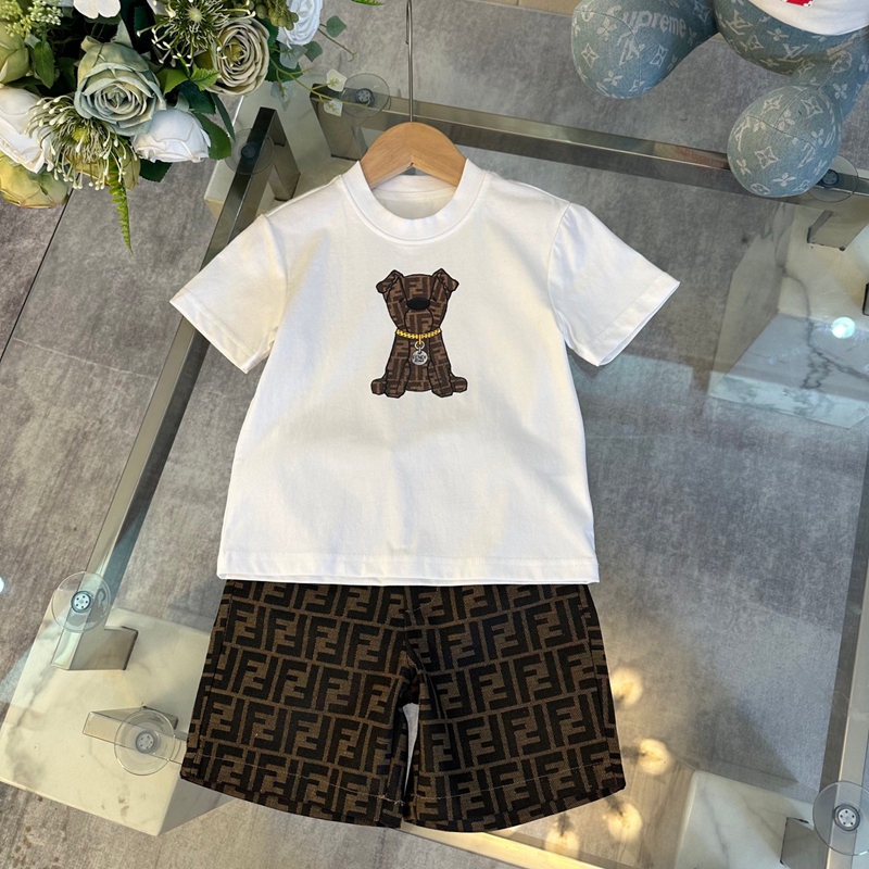 フェンディ子供服セットアップ
