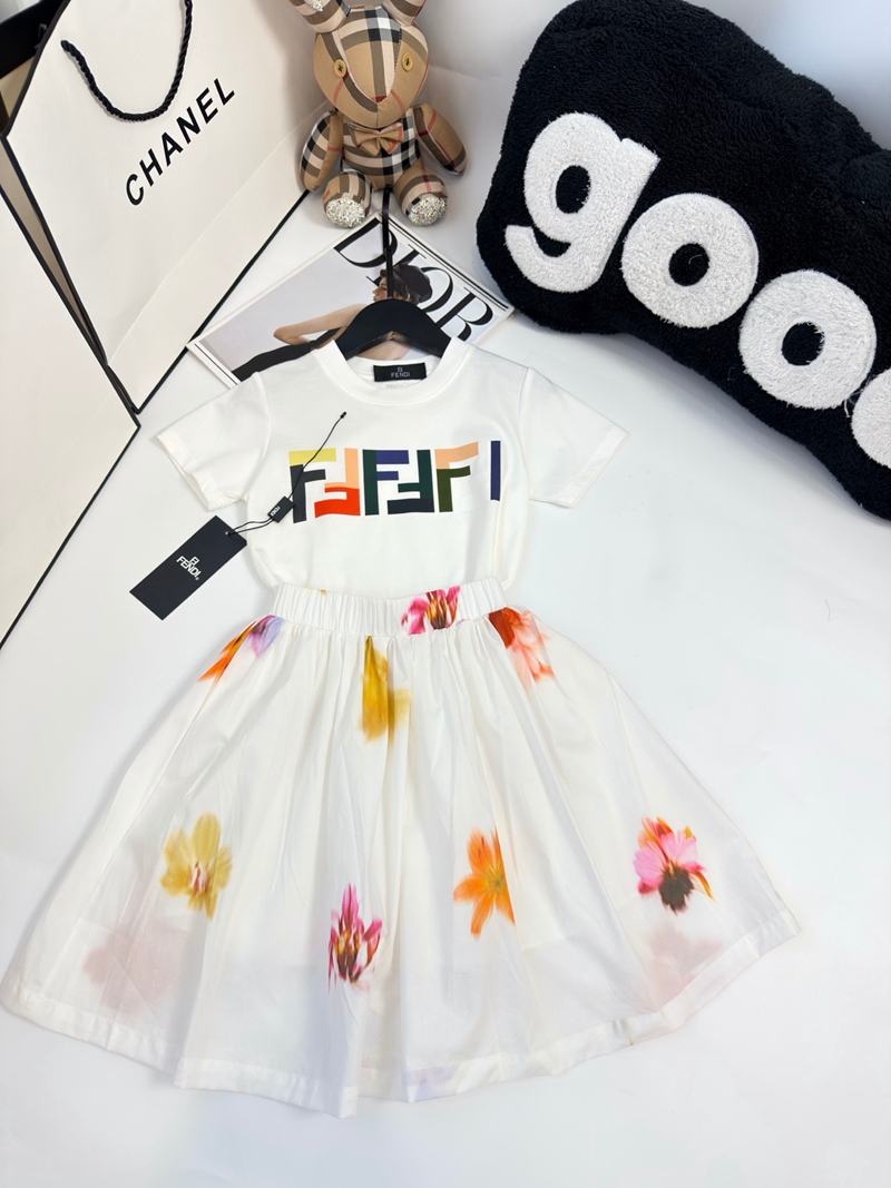 フェンディ子供tシャツかわいい