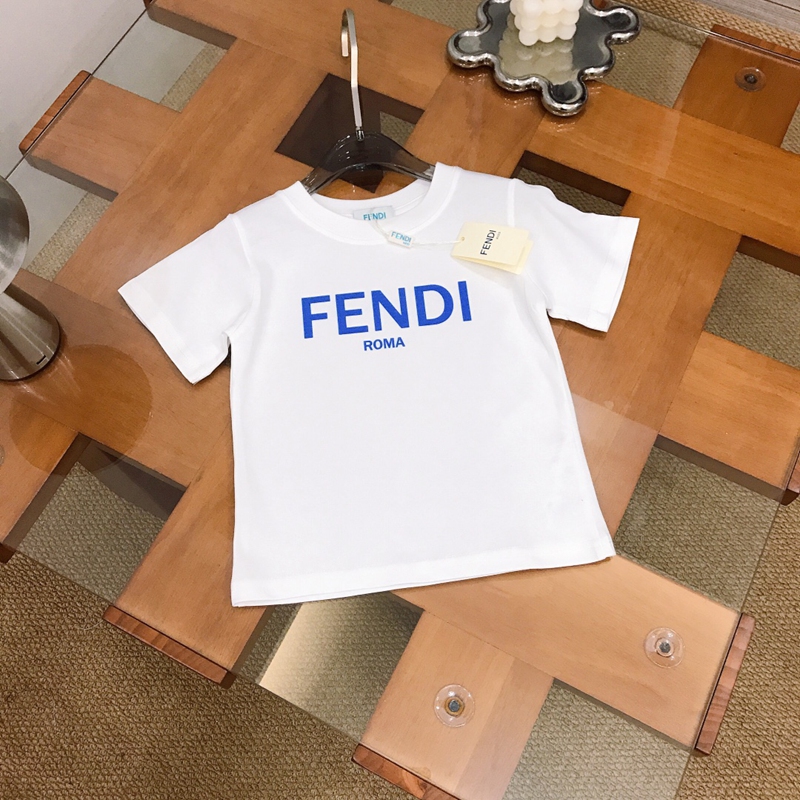 ハイブランドFendi キッズ半袖Ｔシャツ