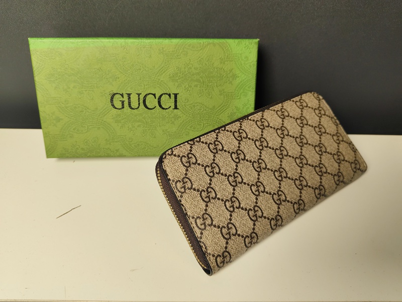 グッチメンズ財布