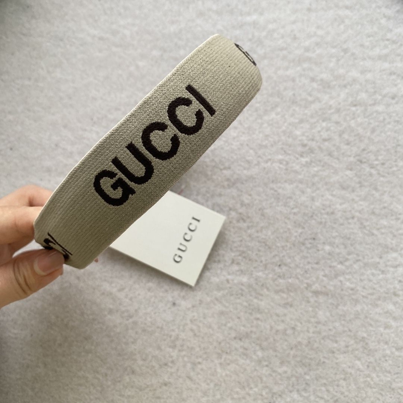 ブランドGucci ヘアカチューシャ