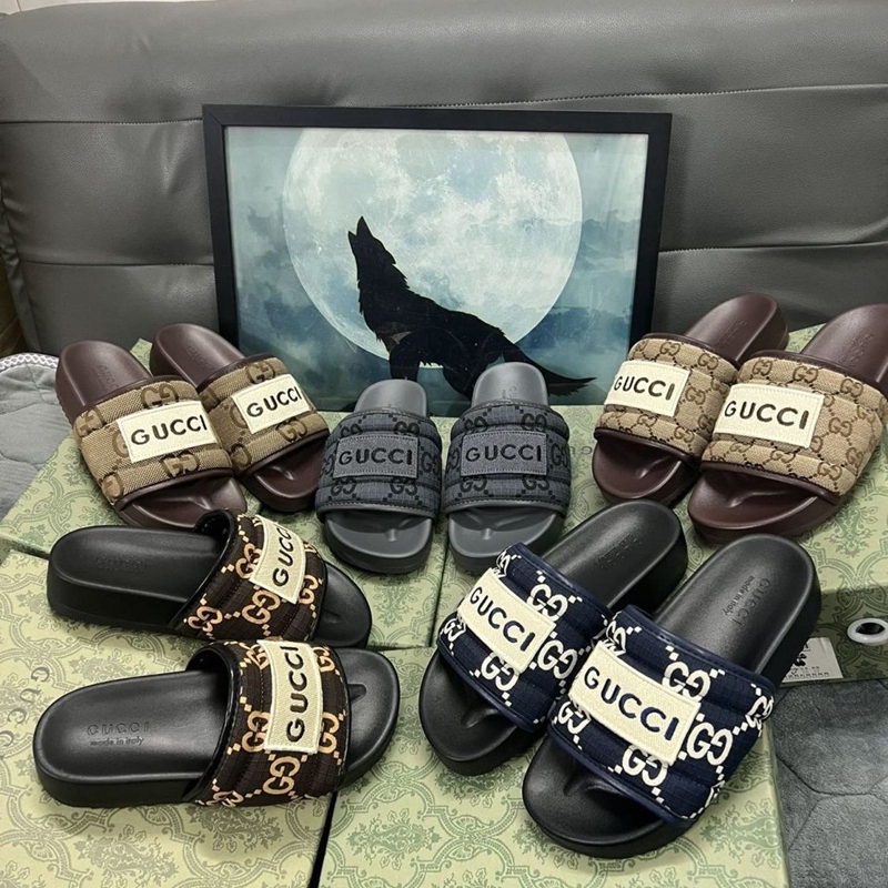 GUCCI グッチ外出サンダル 