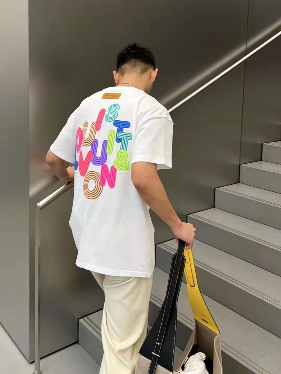 ルイヴィトンtシャツブランドパロディ柔らかいレディースメンズ