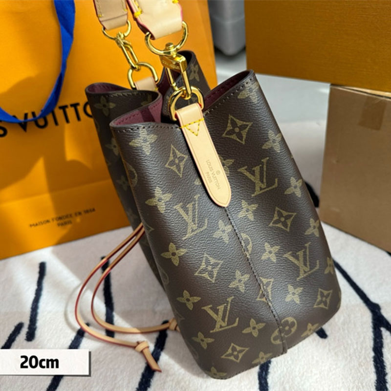 LVブランド手提げバッグ